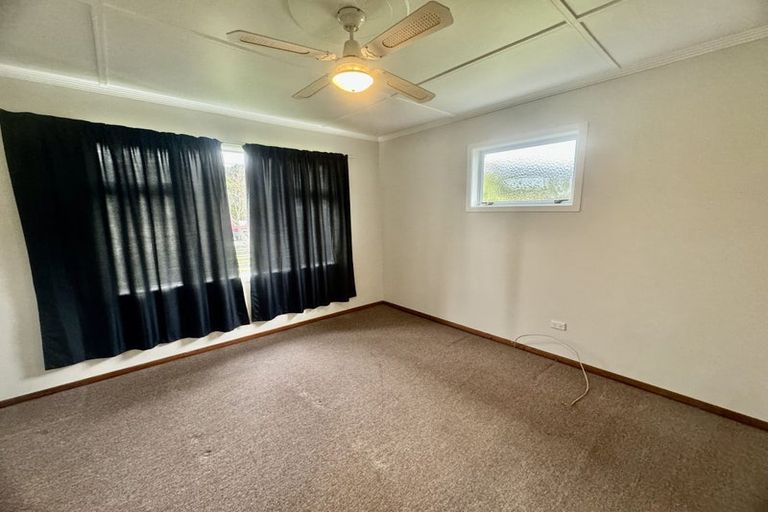 Photo of property in 88 Main Road, Wainuiomata, Lower Hutt, 5014