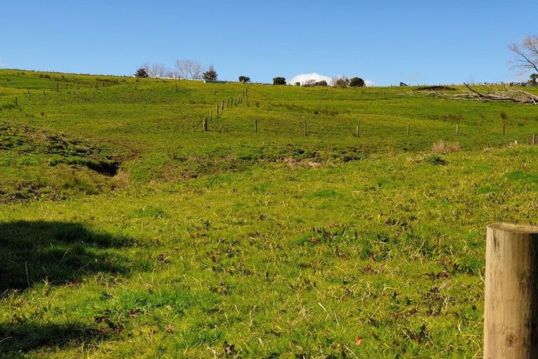 Photo of property in 42 Jumna Road, Maungaturoto, 0587