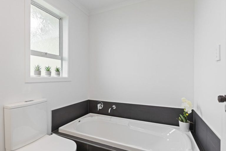 Photo of property in 6 Ranfurly Street, Waitara, 4320