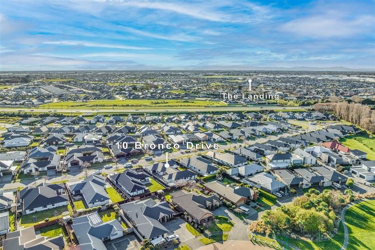 Photo of property in 10 Bronco Drive, Aidanfield, Christchurch, 8025