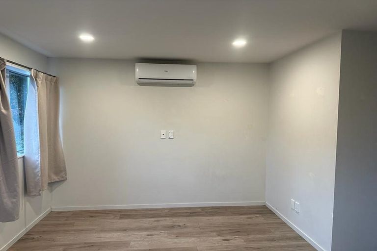 Photo of property in 174 Bradbury Road, Highland Park, Auckland, 2010