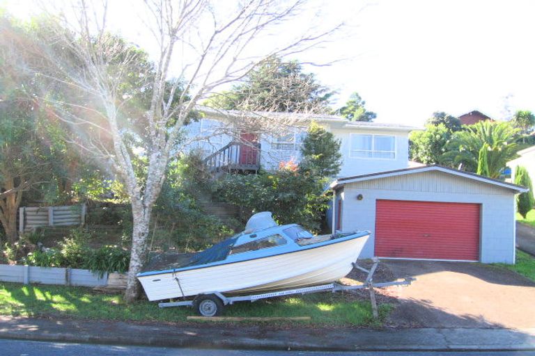Photo of property in 12 William Hadlow Place, Hatfields Beach, Orewa, 0931