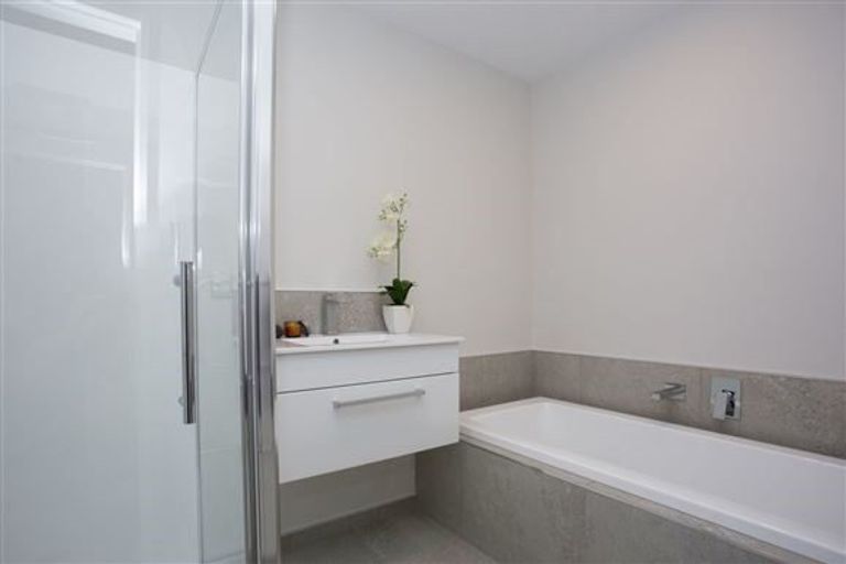 Photo of property in 4/34 John Campbell Crescent, Hillmorton, Christchurch, 8024