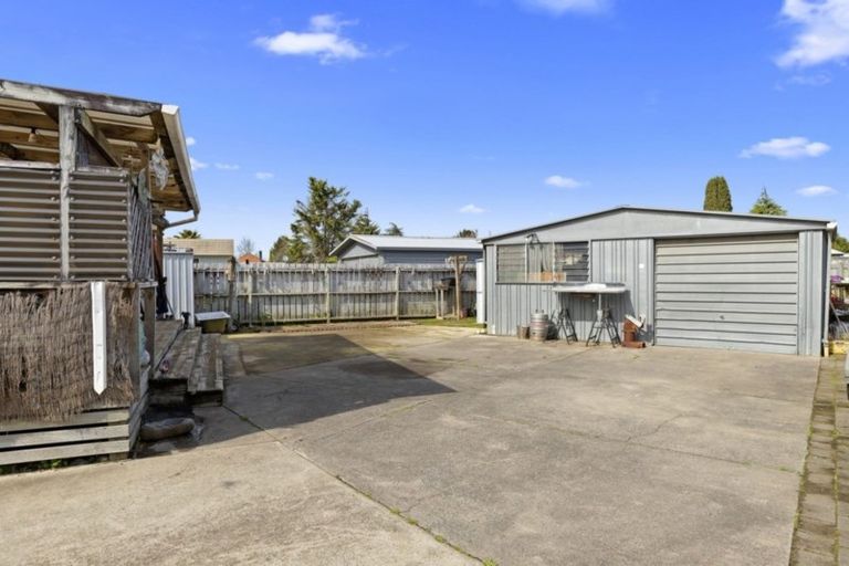 Photo of property in 42 Ross Crescent, Fairfield, Hamilton, 3214