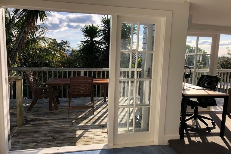 Photo of property in 31 Pleasant Road, Glen Eden, Auckland, 0602