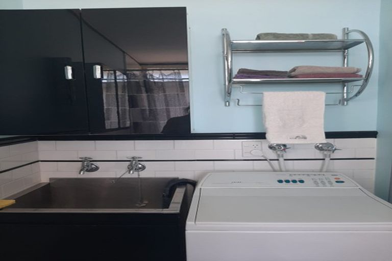 Photo of property in 23 Rangitane Street, Maupuia, Wellington, 6022