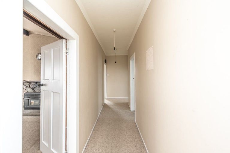 Photo of property in 11 Cambridge Street, Gonville, Whanganui, 4501