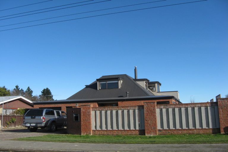 Photo of property in 74 Mackenzie Street, Winton, 9720