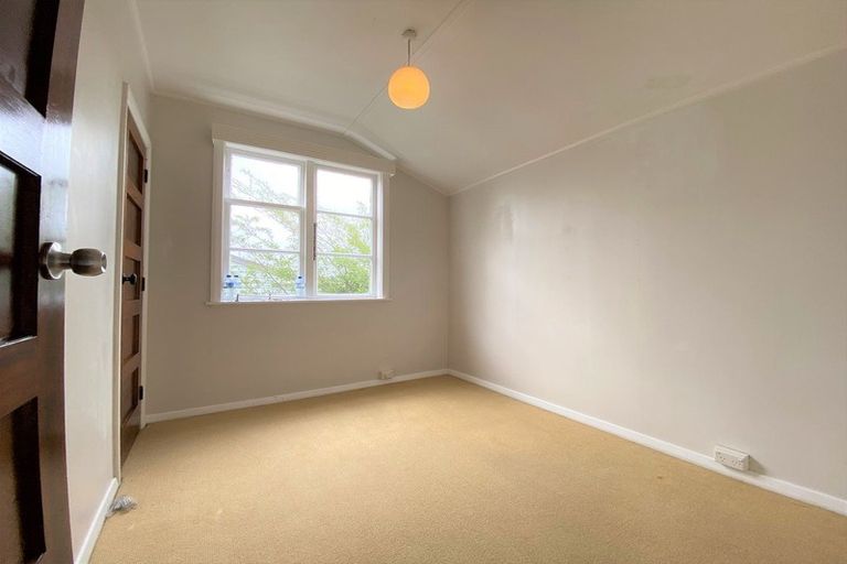 Photo of property in 47 Hutchinson Avenue, New Lynn, Auckland, 0600
