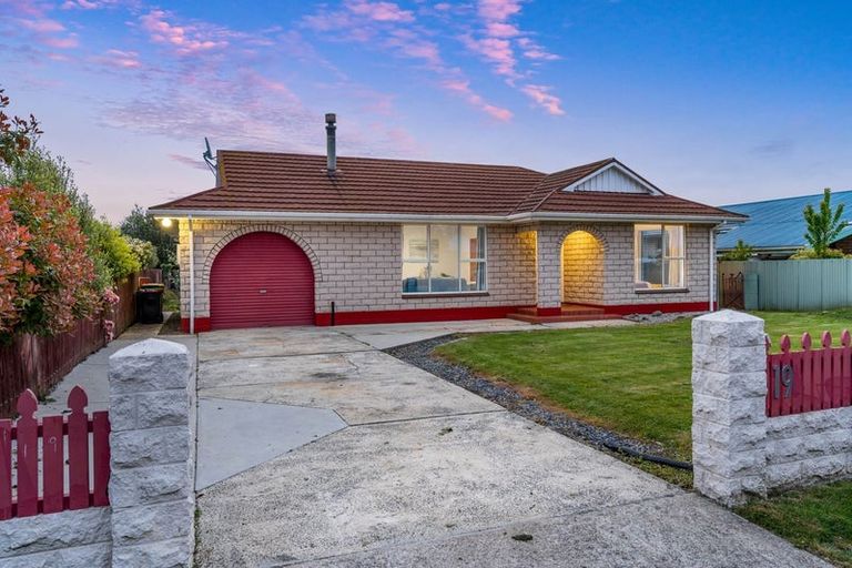 Photo of property in 19 Cherry Drive, Mosgiel, 9024
