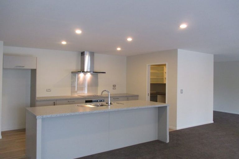 Photo of property in 206 Centaurus Road, Saint Martins, Christchurch, 8022
