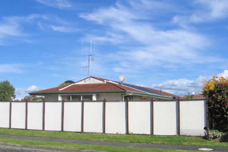 Photo of property in 2 Apollo Street, Otumoetai, Tauranga, 3110