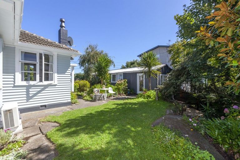 Photo of property in 46 Glen Road, Raumati South, Paraparaumu, 5032