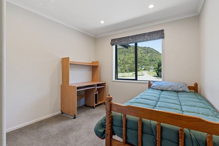 Photo of property in 31 Bay View Road, Whangarei Heads, Whangarei, 0174