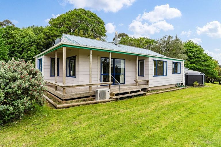 Photo of property in 229 Ngunguru Road, Glenbervie, Whangarei, 0173