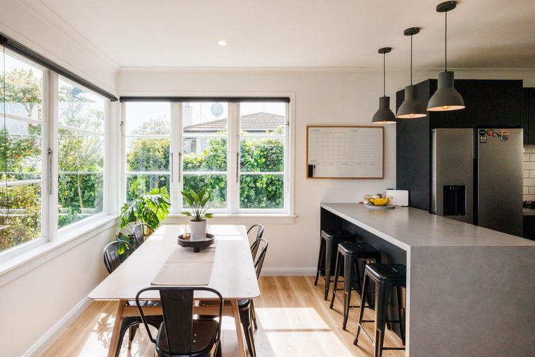 Photo of property in 23 Forbury Avenue, Takaro, Palmerston North, 4412