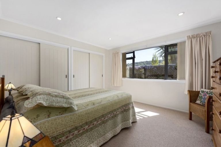 Photo of property in 3b Oxford Crescent, Ebdentown, Upper Hutt, 5018