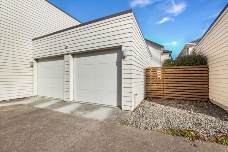 Photo of property in 5 Popokatea Drive, Takanini, 2112