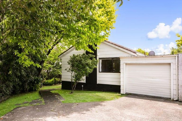 Photo of property in 2/111 Seymour Road, Sunnyvale, Auckland, 0612