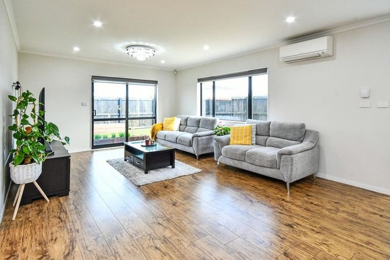 Photo of property in 76 Carruth Road, Papatoetoe, Auckland, 2025