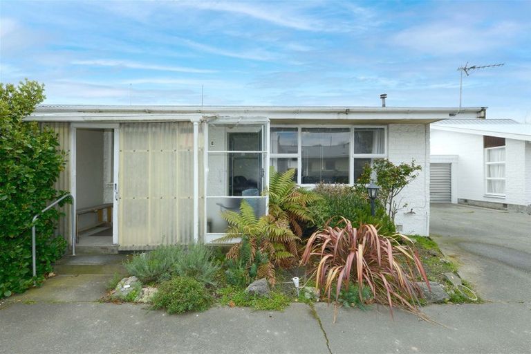 Photo of property in 3/27 Oxley Avenue, St Albans, Christchurch, 8014