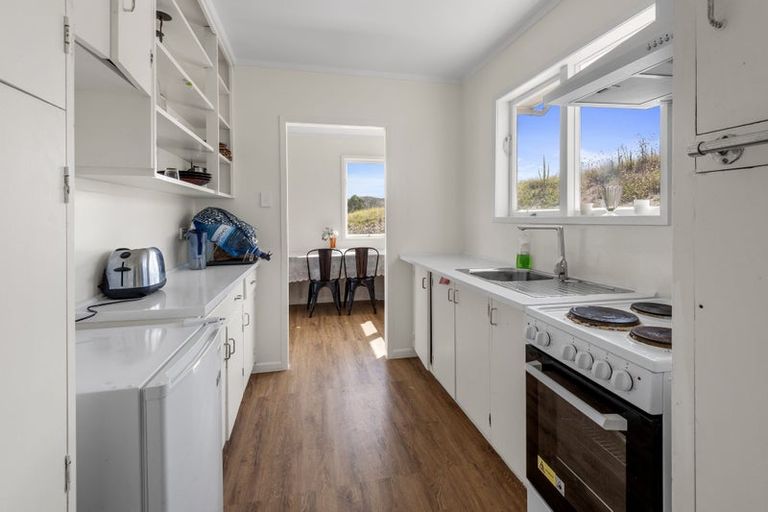 Photo of property in 217 Heatley Road, Whakapirau, 0583