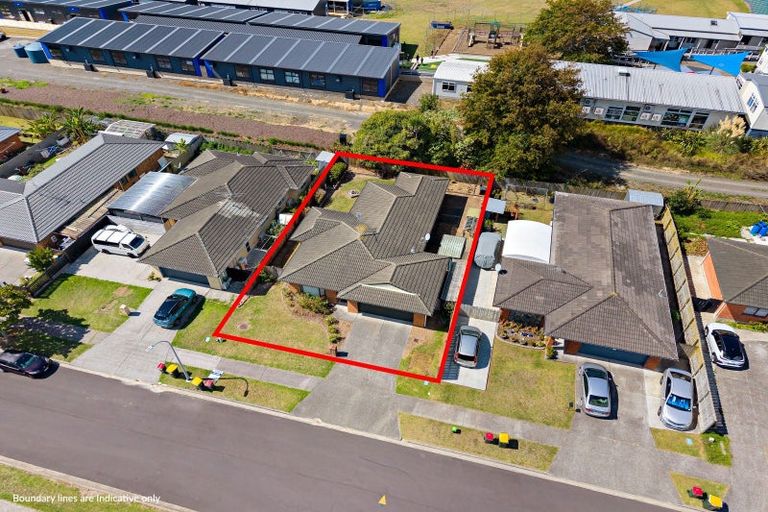 Photo of property in 40 Nuneaton Drive, Flat Bush, Auckland, 2019