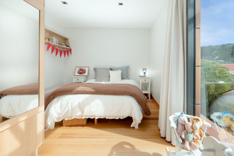 Photo of property in 11 Boardwalk Lane, Seatoun, Wellington, 6022