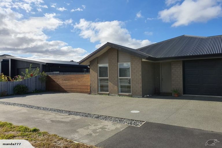 Photo of property in 27 Little Gem Road, Hornby, Christchurch, 8025