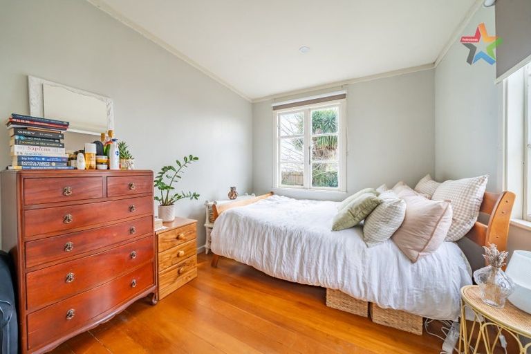 Photo of property in 176 Naenae Road, Naenae, Lower Hutt, 5011