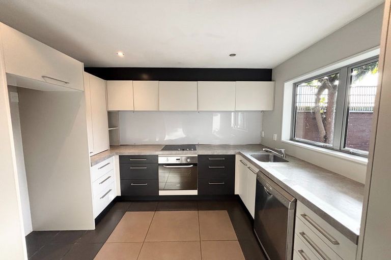 Photo of property in 30 Mayfair Street, Riccarton, Christchurch, 8011