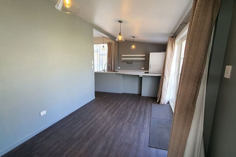 Photo of property in 14 Rhodes Street, Waimate, 7924