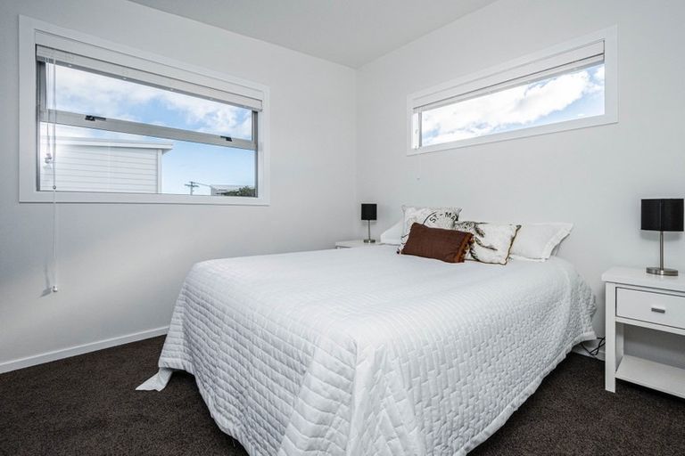 Photo of property in 24a Main Road, Titahi Bay, Porirua, 5022