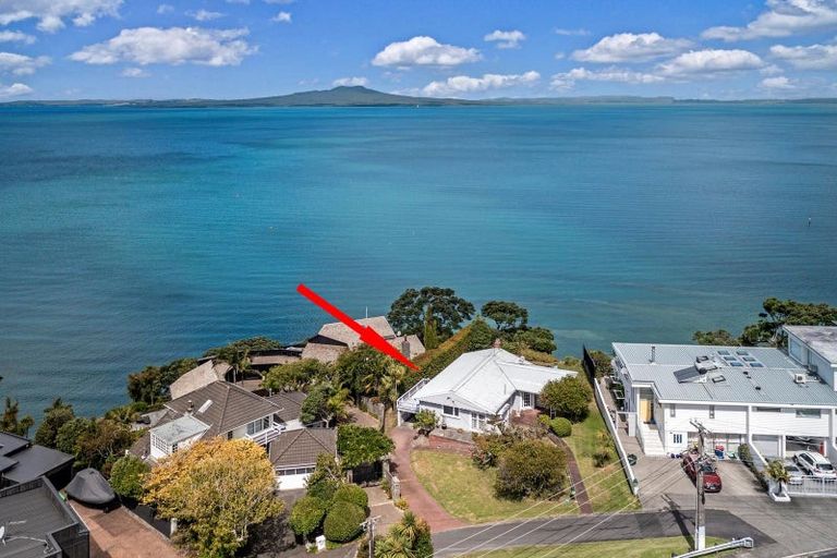 Photo of property in 49 Beach Road, Castor Bay, Auckland, 0620