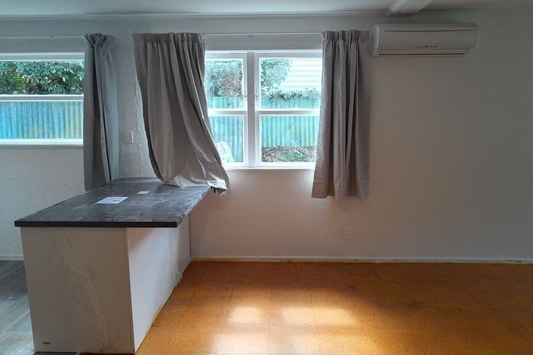 Photo of property in 157 Parkvale Road, Karori, Wellington, 6012