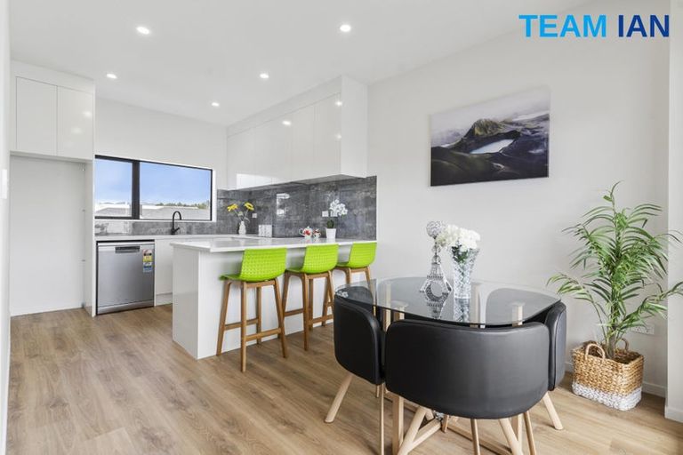 Photo of property in 1/68 Smythe Road, Henderson, Auckland, 0612