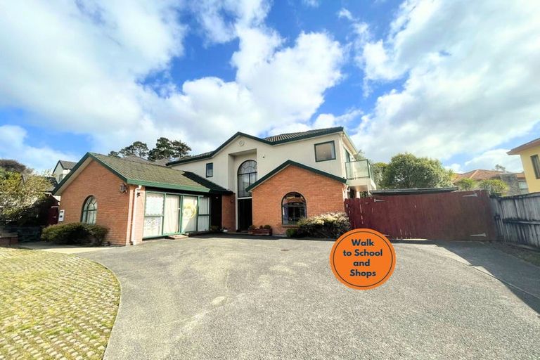 Photo of property in 111 Hugh Green Drive, Pinehill, Auckland, 0632