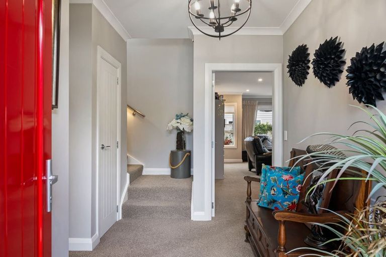 Photo of property in 8 Saint Columbans Grove, Boulcott, Lower Hutt, 5010