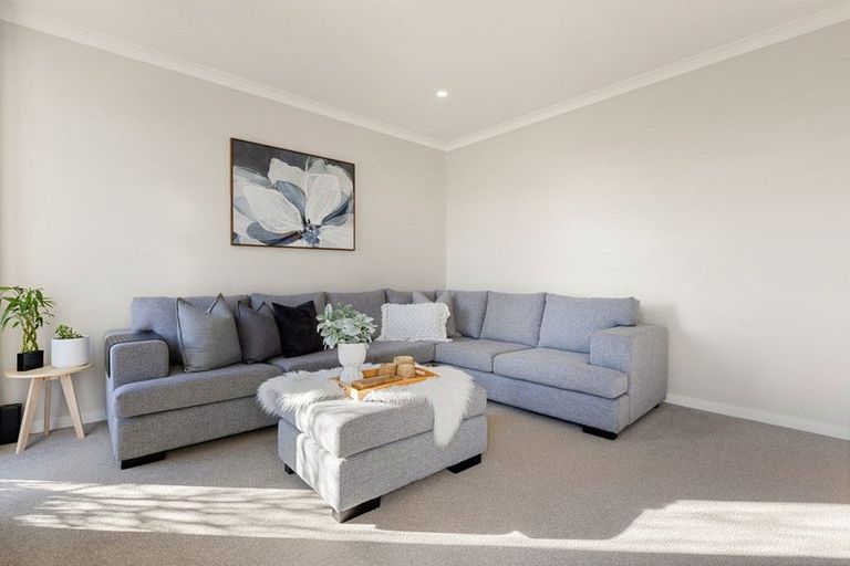 Photo of property in 32 Hugo Shaw Drive, Cambridge, 3434