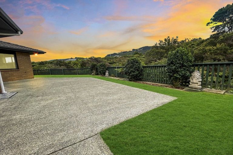 Photo of property in 65 Percy Kinsman Crescent, Riverstone Terraces, Upper Hutt, 5018