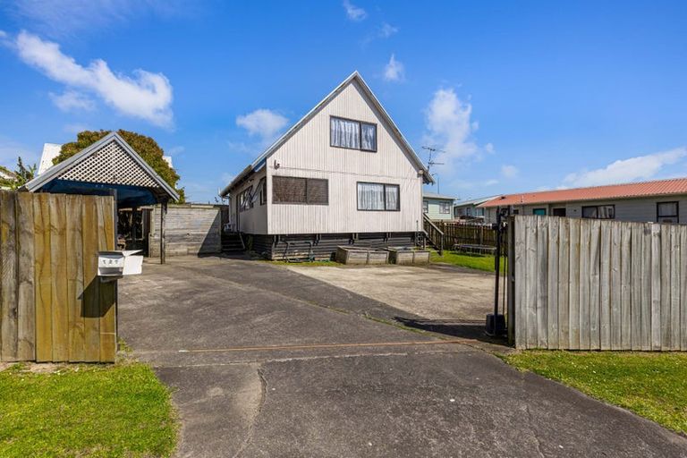 Photo of property in 1/127 Boundary Road, Clover Park, Auckland, 2019