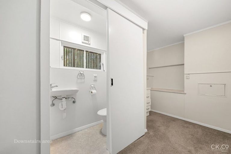 Photo of property in 18 Harbour View Road, Harbour View, Lower Hutt, 5010