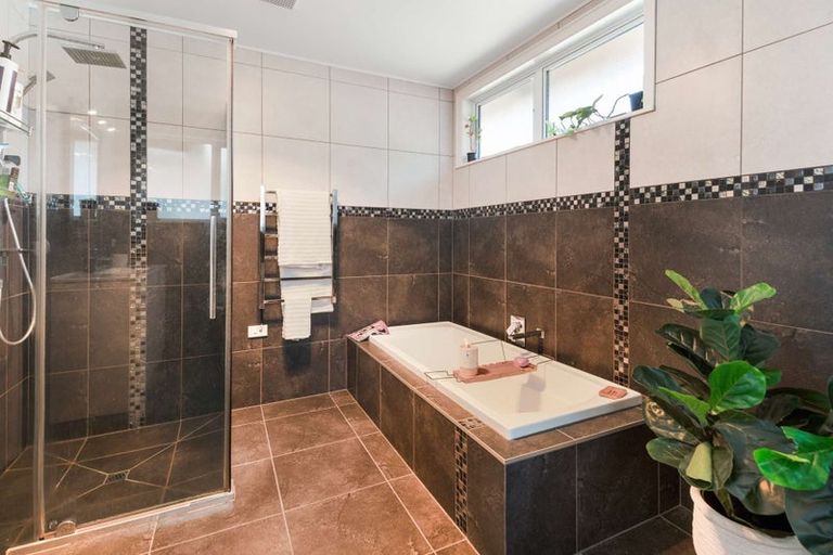 Photo of property in 4 Aspiring Avenue, Milson, Palmerston North, 4414