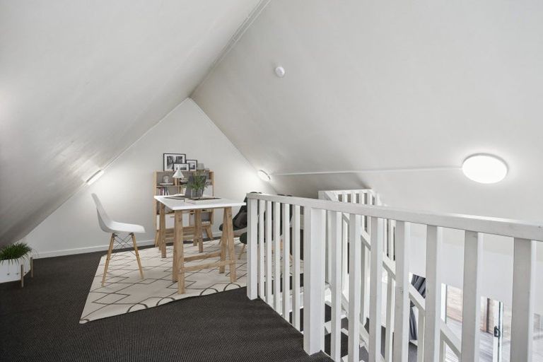 Photo of property in 6a Ahuriri Street, Strathmore Park, Wellington, 6022