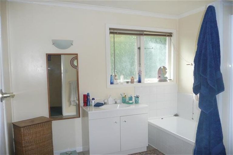 Photo of property in 59c Seaview Road, Marfell, New Plymouth, 4310