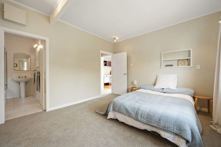 Photo of property in 36a Calcutta Street, Khandallah, Wellington, 6035