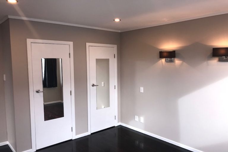 Photo of property in 2 Melba Street, Beach Haven, Auckland, 0626