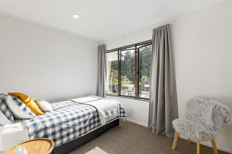 Photo of property in 9 Glendawn Place, Bayview, Auckland, 0629