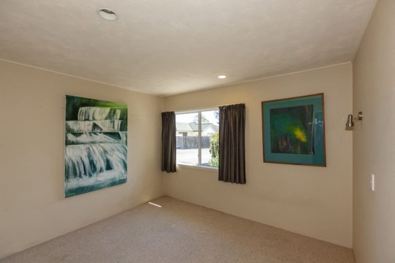 Photo of property in 4c Cedar Drive, Paraparaumu Beach, Paraparaumu, 5032