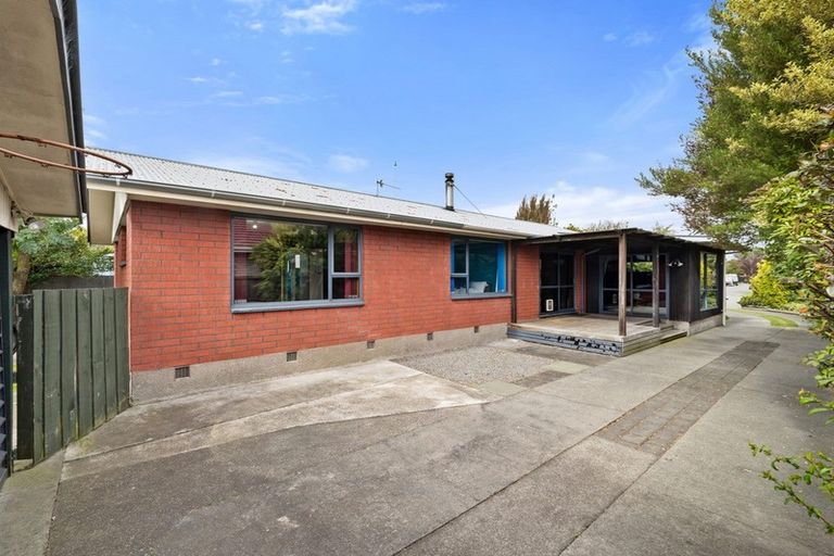 Photo of property in 30 Sarabande Avenue, Redwood, Christchurch, 8051